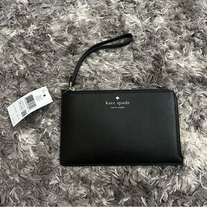 Staci Medium L-zip Wristlet